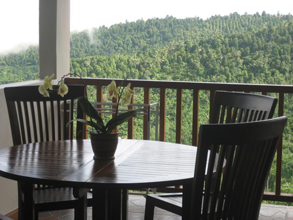 Munduk Sari Resort Exterior photo